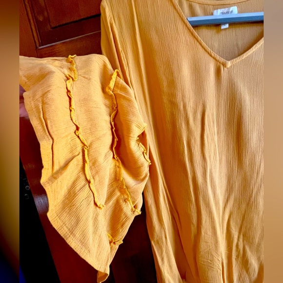 Mustard/Goldenrod colored bell sleeve blouse, size Large - Picture 2 of 2